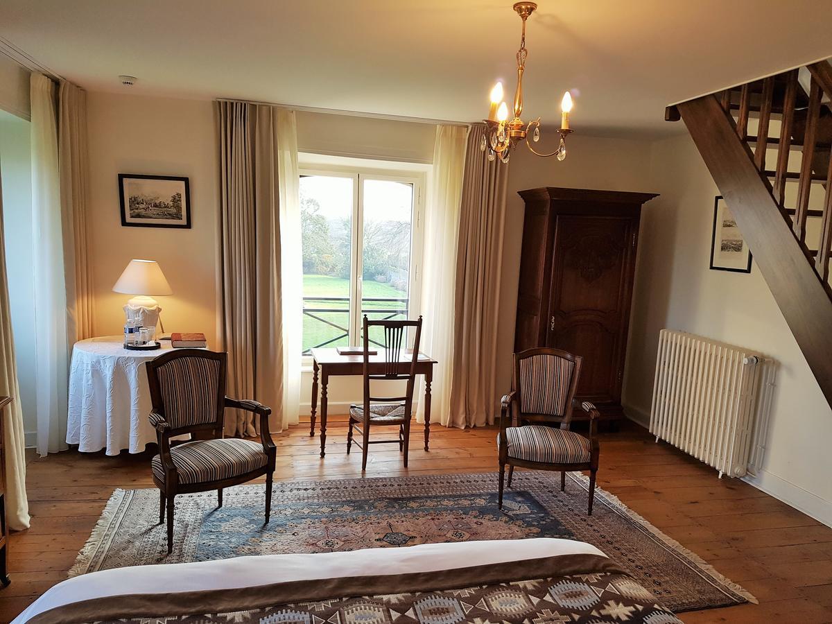 Manoir De Kergrec'H Hotel Плугрескан Екстериор снимка