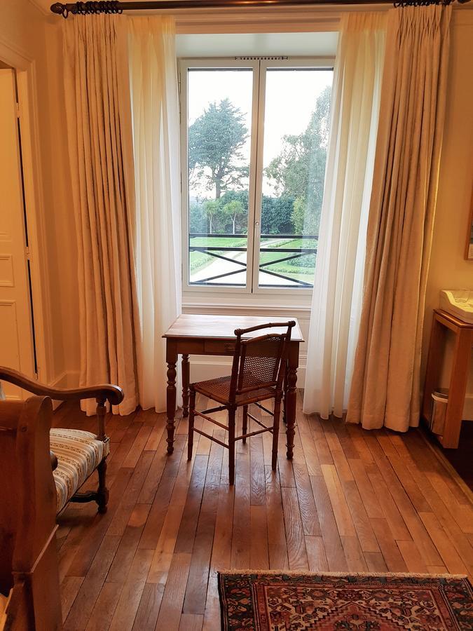 Manoir De Kergrec'H Hotel Плугрескан Екстериор снимка